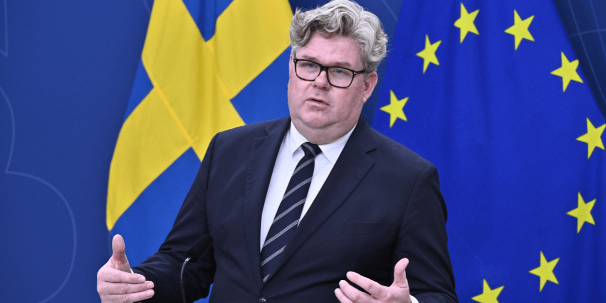 Justitieminister Gunnar Strömmer (M) håller pressträff och presenteras förslag till grundlagsändringar på fri- och rättighetsområdet. (Foto: Christine Olsson/TT)