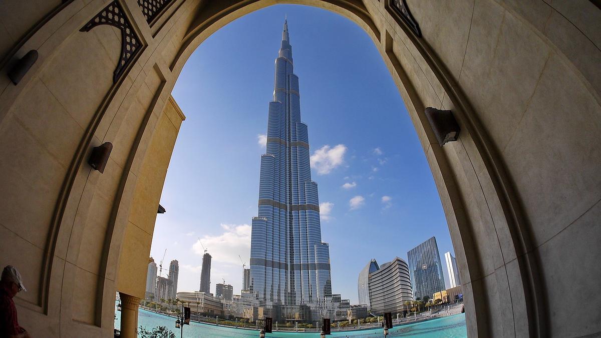 828 meter höga Burj Khalifa i Dubai är världens högsta skyskrapa. Foto: Pixabay