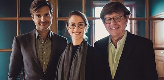 Jerker Edström, Emilia Hempel och Staffan Boström på nya advokatbyrån Ström.