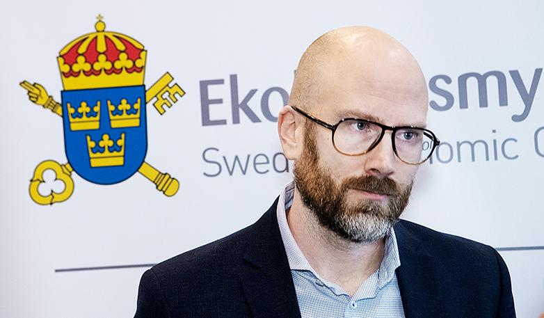 "Jag kan ärligt säga att sammantaget har jag svårt att föreställa mig gärningar som har utförts med större förslagenhet, planering och som orsakat en värre skada än att 100 000 pensionärer om 30 till 40 år får se en viktig del av sin framtida pension förs