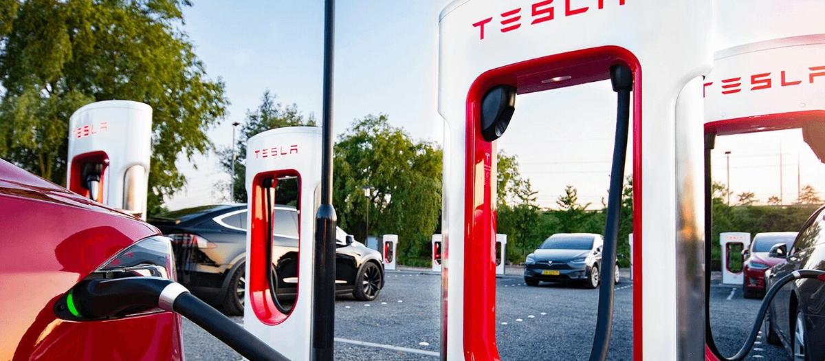 Tesla bjuder på gratis laddning för alla elbilar idag den 29 augusti