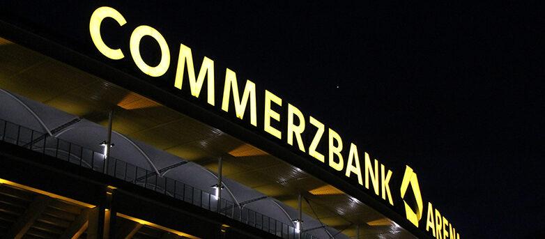 Deutsche Bank har tittat på att ta över Commerzbank och ABN Amro