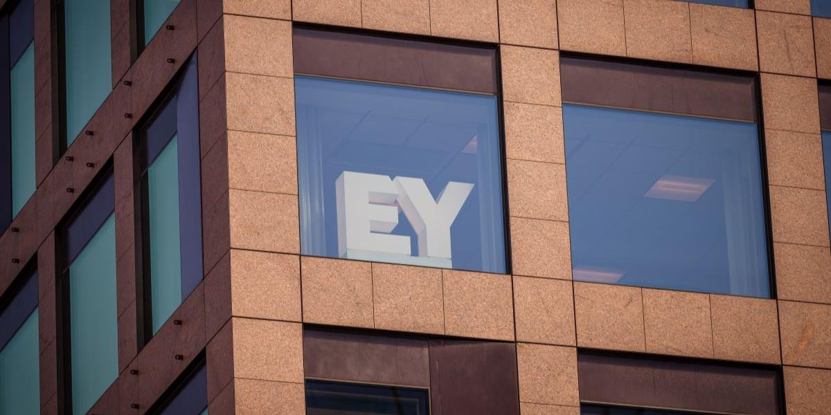 EY skjuter upp startdatum – igen