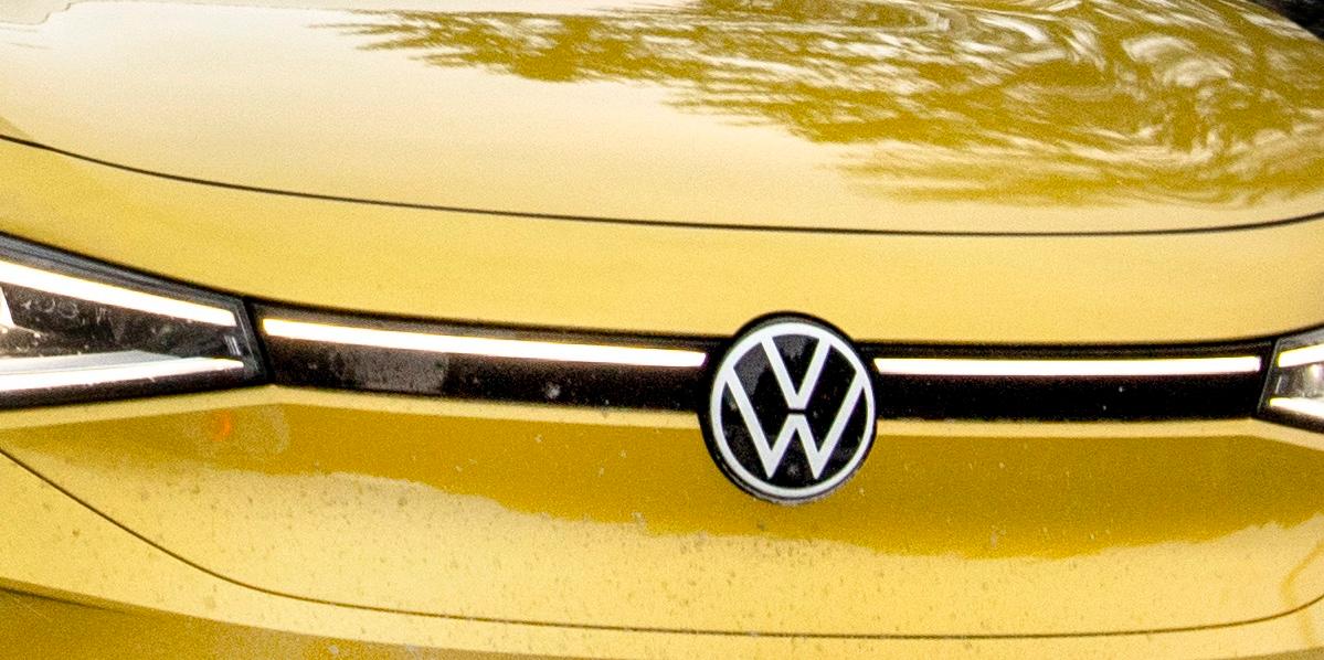 Omfattande lönesänkningar kan bli ett faktum på Volkswagen. (Foto: Pontus Lundahl / TT / kod 10050)