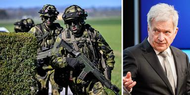 En bild som visar svenska jägarsoldater i försvarets gröna kamouflageuniform. Soldaterna är grönmålade i ansiktet och de är utrustade med hjälmar och automatvapen. En annan bild på Finlands före detta president, Sauli Niinistö, under en presskonferens. Han gestikulerar med händerna och ser allvarlig ut.