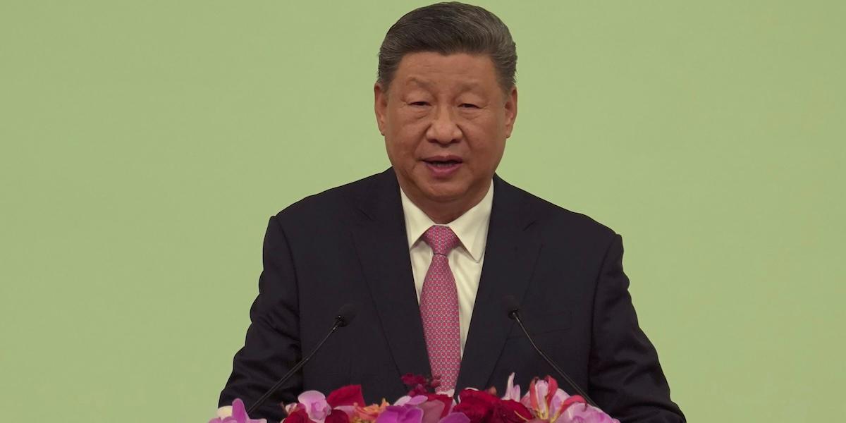 Xi