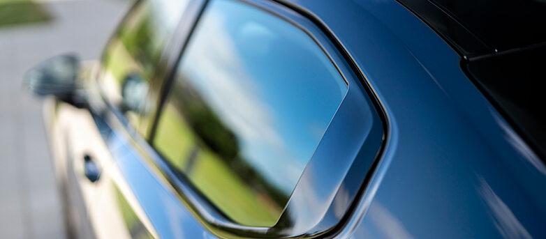 Polestar rusade under första handeldagen