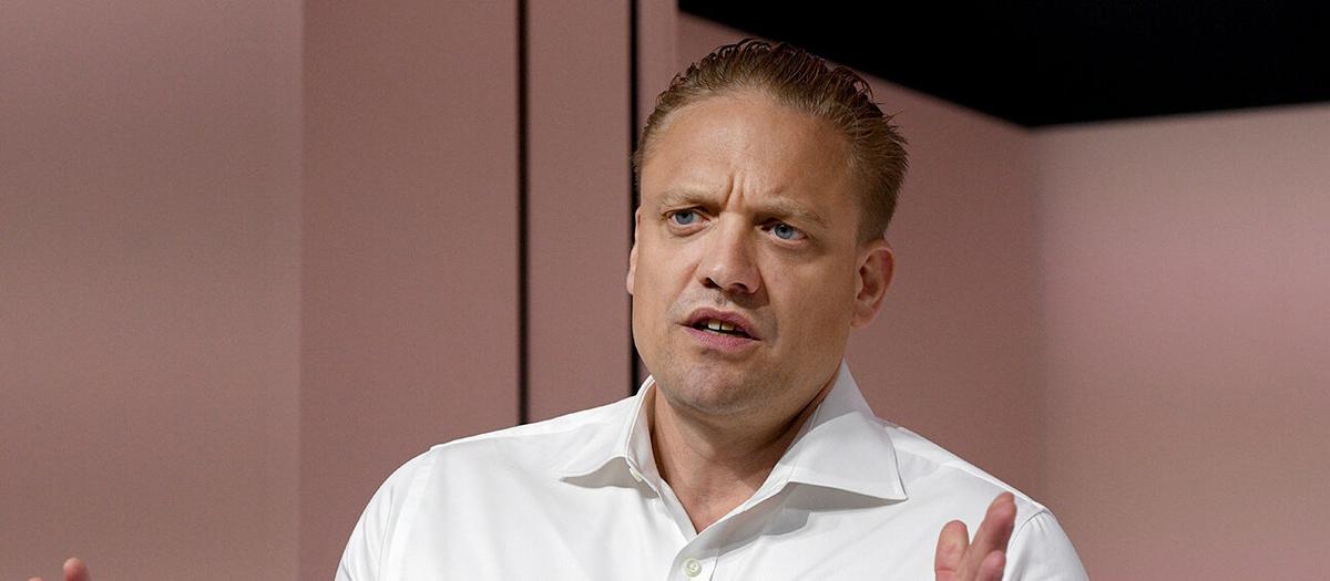 Henrik Green började 1996 med motorutveckling där han snart fick chefsposter. Han har under sin långa Volvokarriär jobbat i både USA och Kina och togs 2016 upp i koncernledningen som chef för forskning och utveckling.