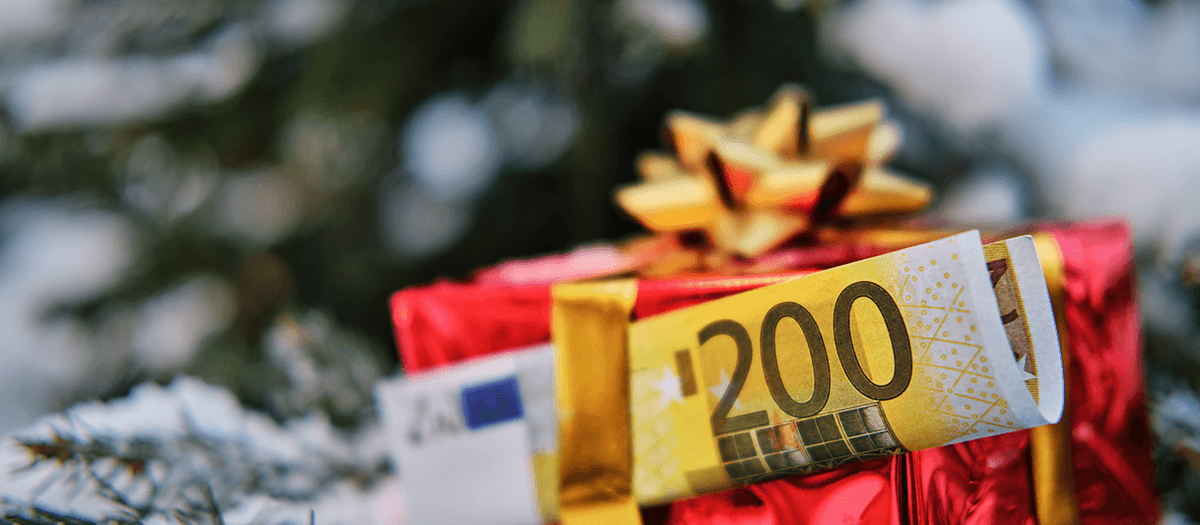 Hälften av svenskarna föredrar pengar i julklapp