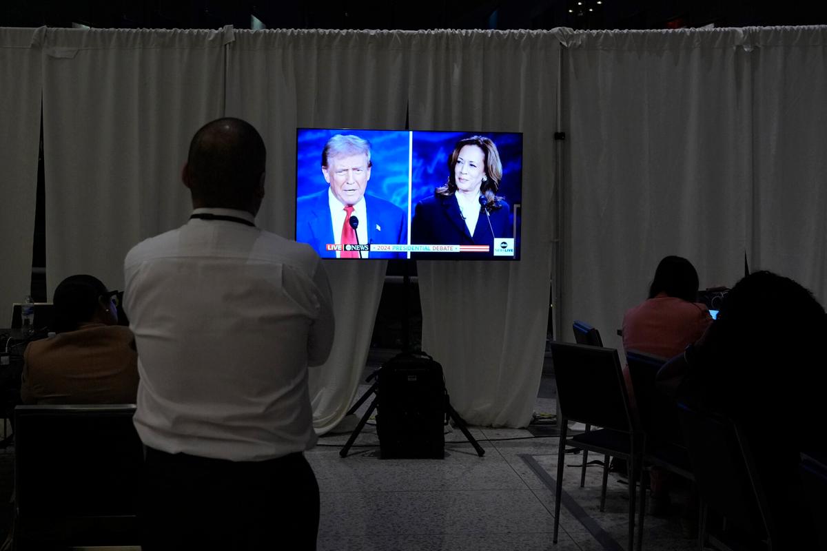 Företag avvaktar USA-valet: "Sitter på händerna"